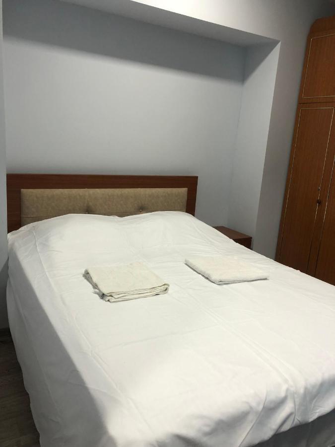 Shartava #1 Apartment Кутаиси Екстериор снимка